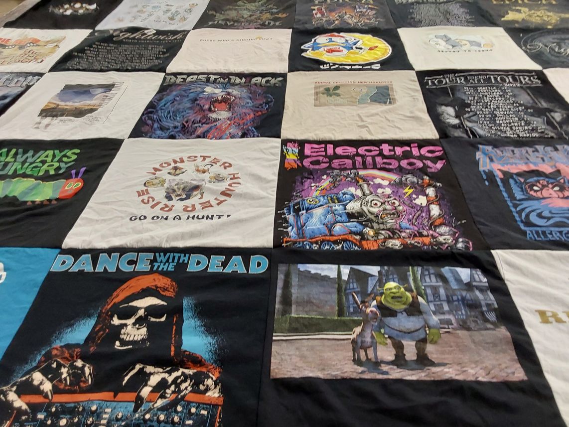 T-shirt quilt with music, cartoons themes by Jianqin from NY