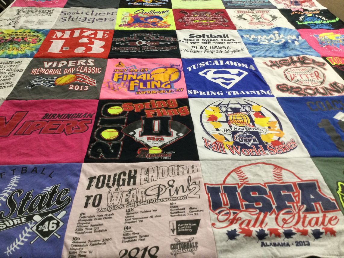 T-shirt quilt featuring birmingham vipers by Taylor from TN