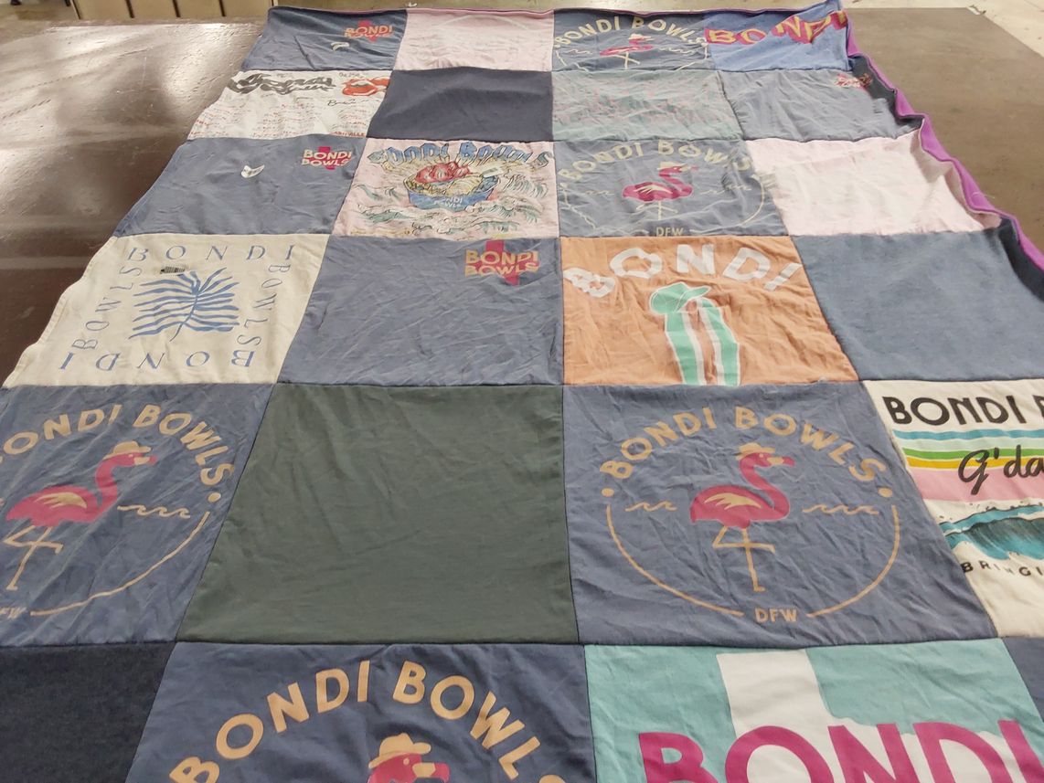 T-shirt quilt with bowls, flamingos themes by Caitlin from TX