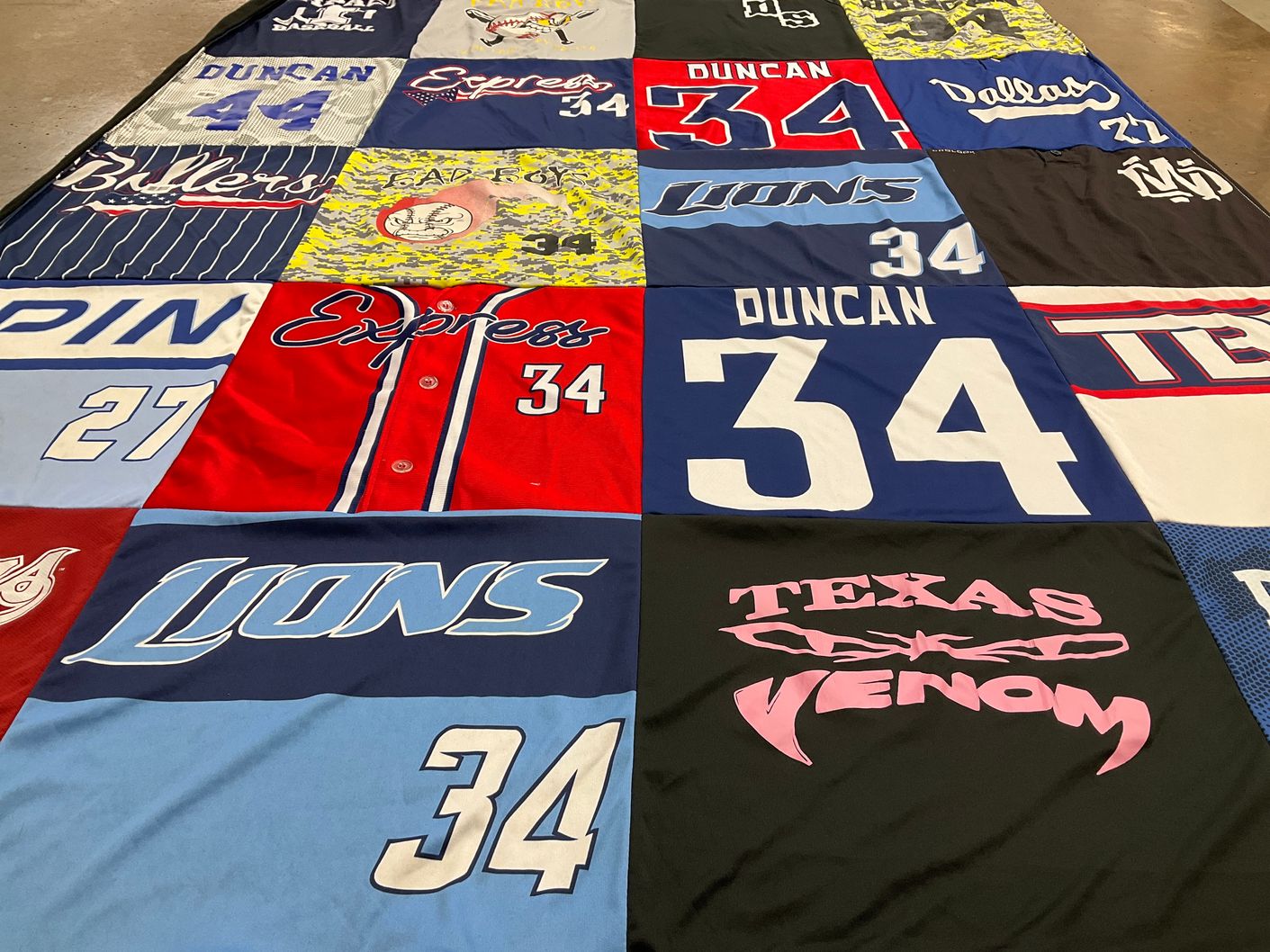 T-shirt quilt featuring lions by Nathasa from TX
