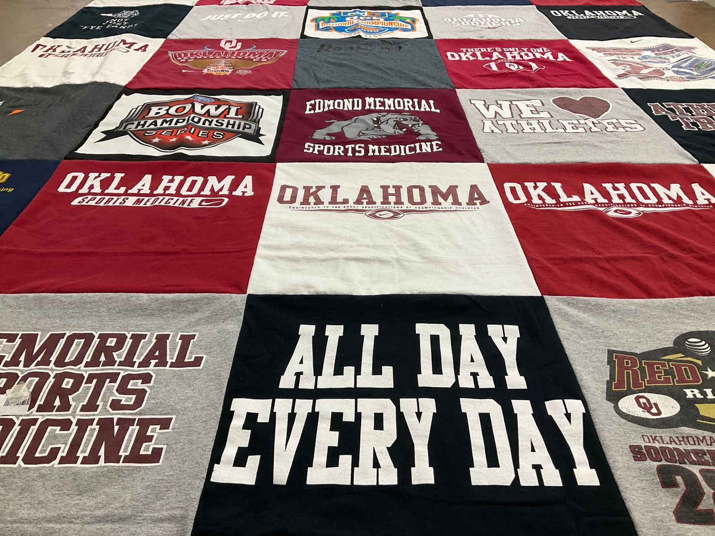 T-shirt quilt featuring sooners by Brittanie from OK