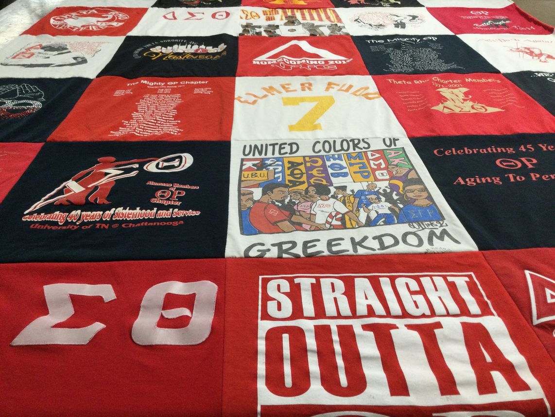 T-shirt quilt from university of tennessee at chattanooga by Toni Frances from MS