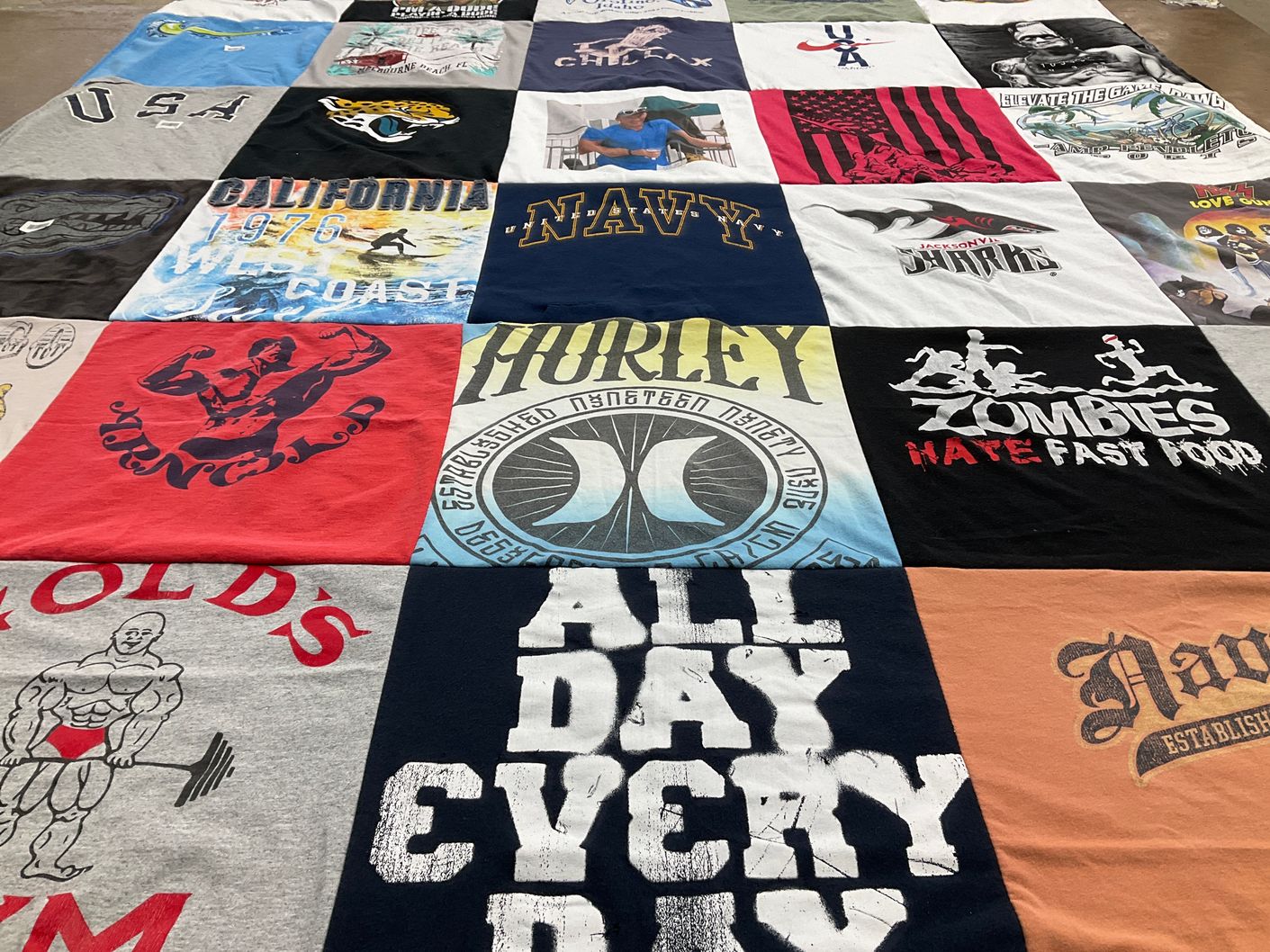 T-shirt quilt featuring jacksonville jaguars by Kenda from FL