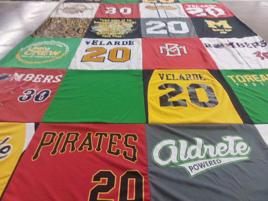 T-shirt quilt with sports, team spirit themes by Yesenia from CA