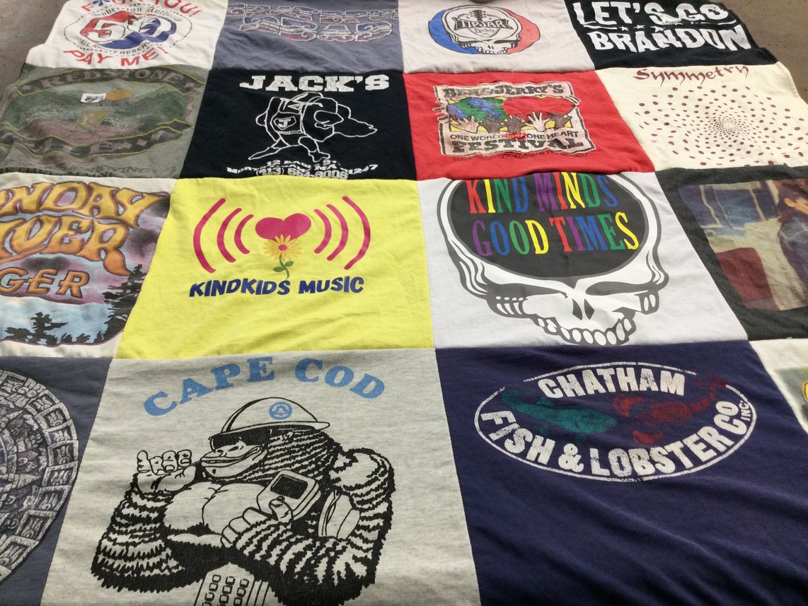 T-shirt quilt with music themes by Kim  from ME