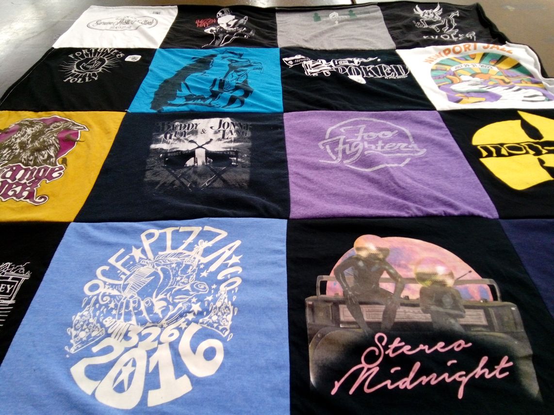 T-shirt quilt with music, bands themes by Calysta from OR