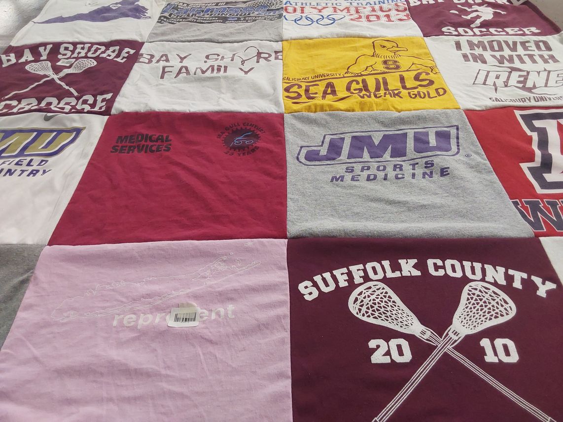 T-shirt quilt from james madison university, salisbury university by Jessica from VA