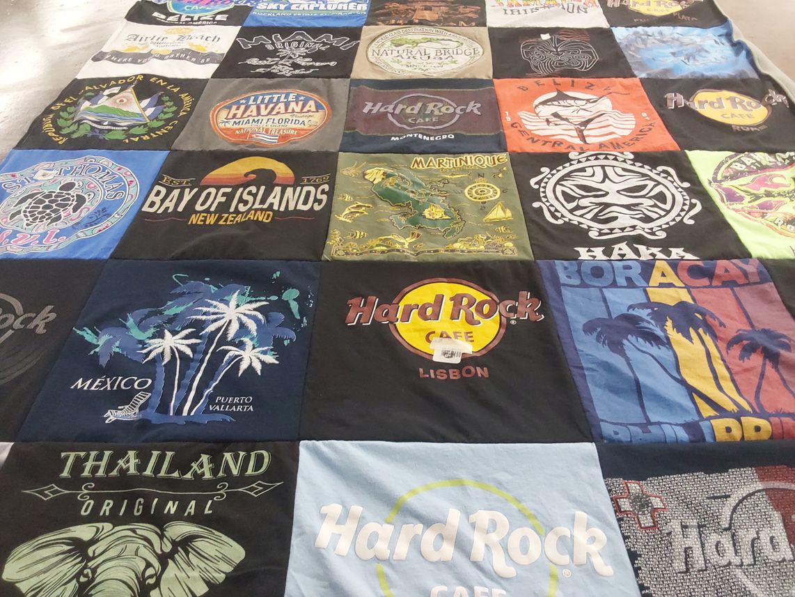 T-shirt quilt with travel, beaches themes by Kenneth from WA
