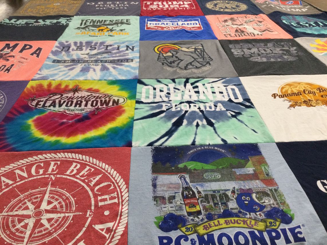 T-shirt quilt with travel, beaches themes by Stephen from TN