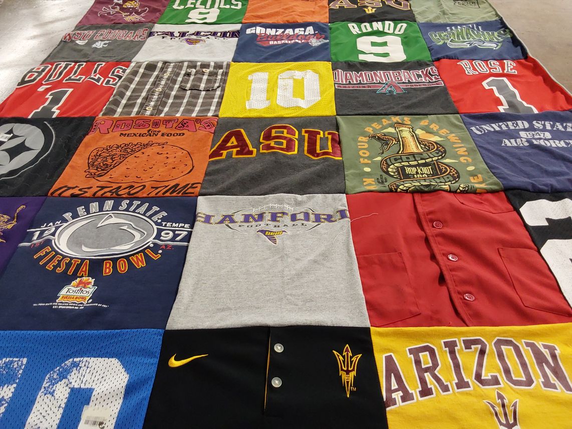 T-shirt quilt featuring arizona diamondbacks, chicago bulls by Linda from VA