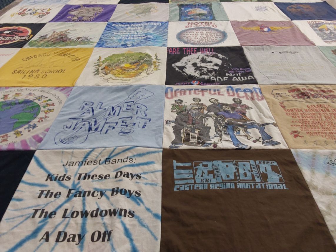 T-shirt quilt with music, festivals themes by Levon from IL