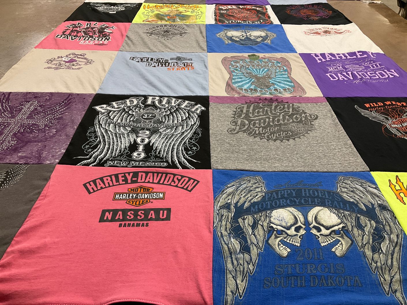 T-shirt quilt with motorcycles themes by Gayland from TX