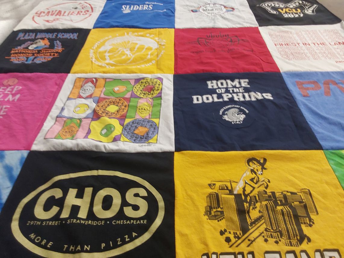 T-shirt quilt featuring cavaliers by Annalee from VA