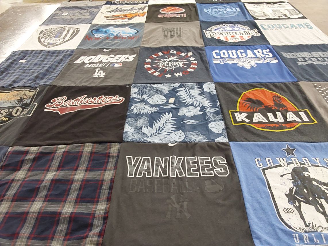 T-shirt quilt featuring los angeles dodgers, new york yankees by Kathleen from UT
