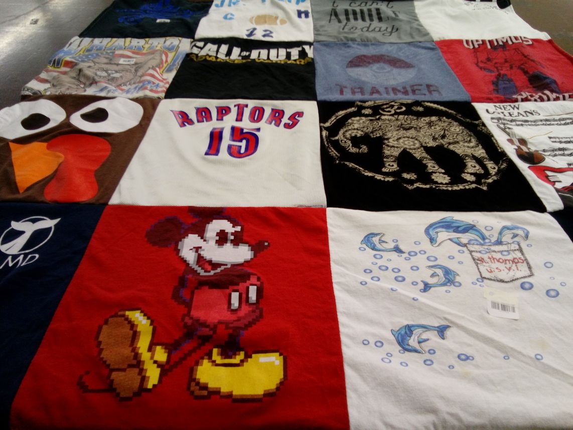T-shirt quilt featuring toronto raptors by Lucrecia from FL