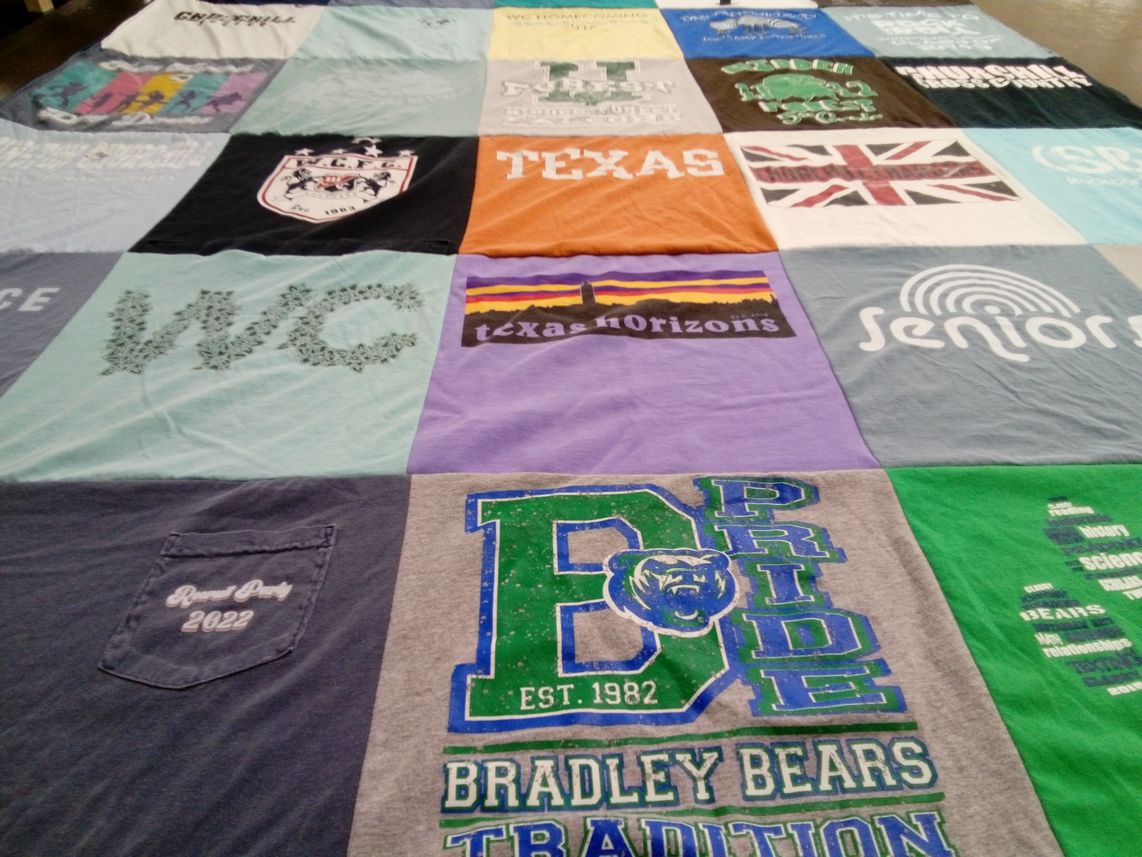 T-shirt quilt from bradley university by Rebecca from TX