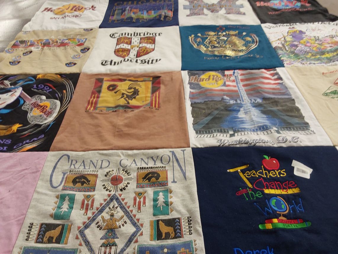 T-shirt quilt from cambridge university by Jenny from OK
