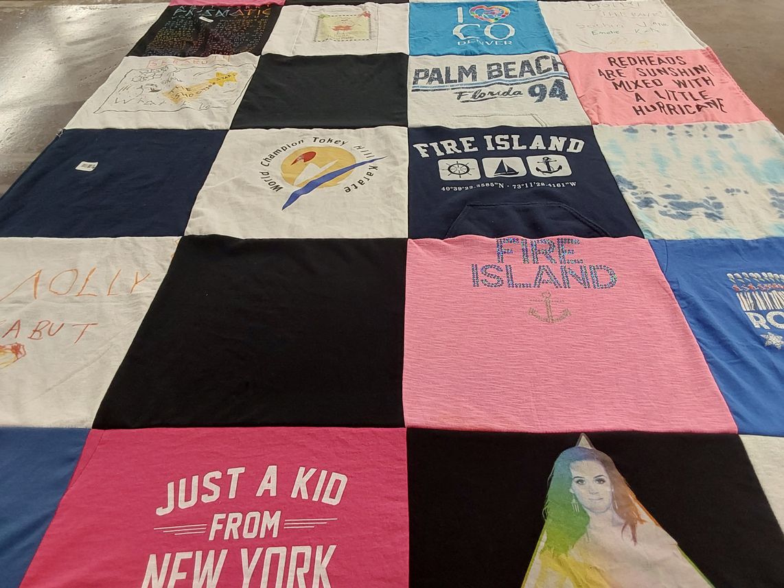 T-shirt quilt with beach, vacation themes by Janell from NY