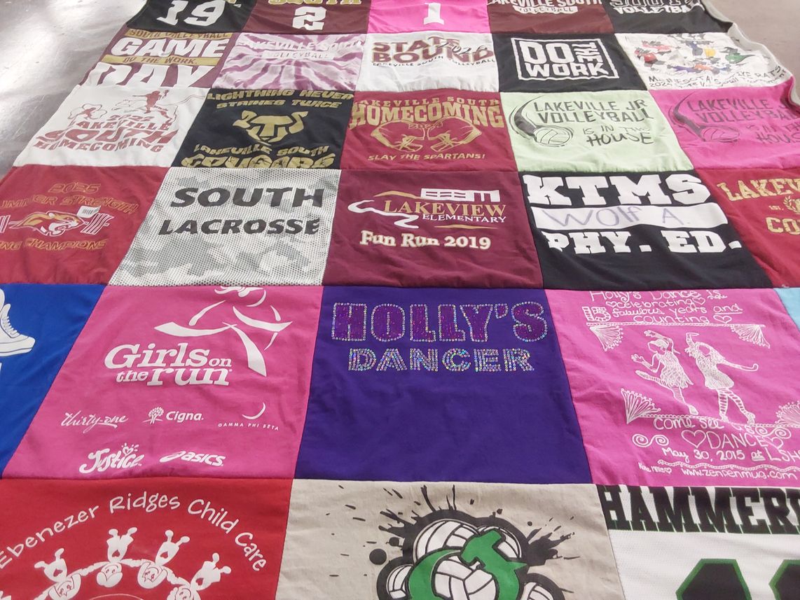 T-shirt quilt from lakeview elementary, lakeville south high school by Robyn from MN