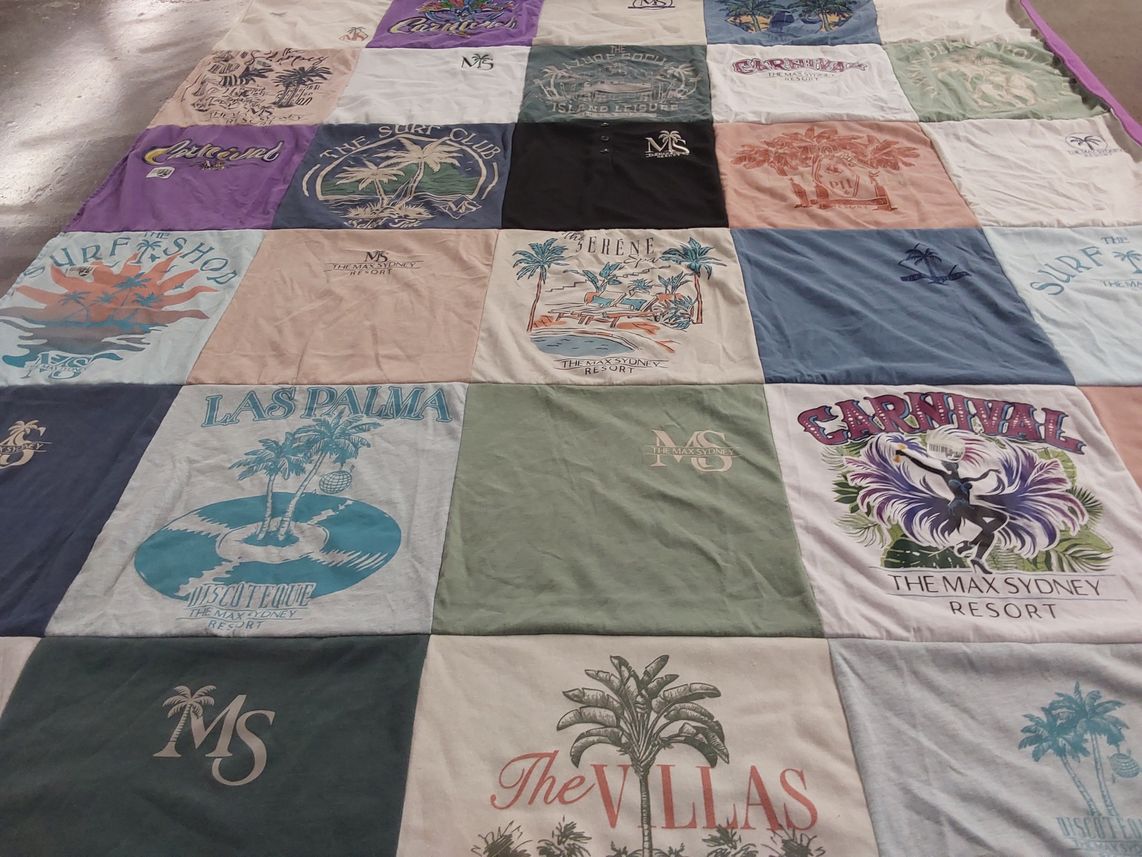T-shirt quilt with travel, beaches themes by Lauryn from FL