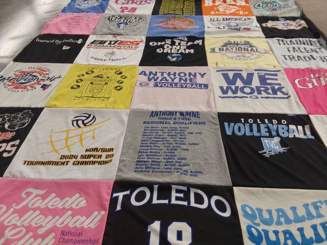 T-shirt quilt featuring toledo volleyball team by Jolynne from OH