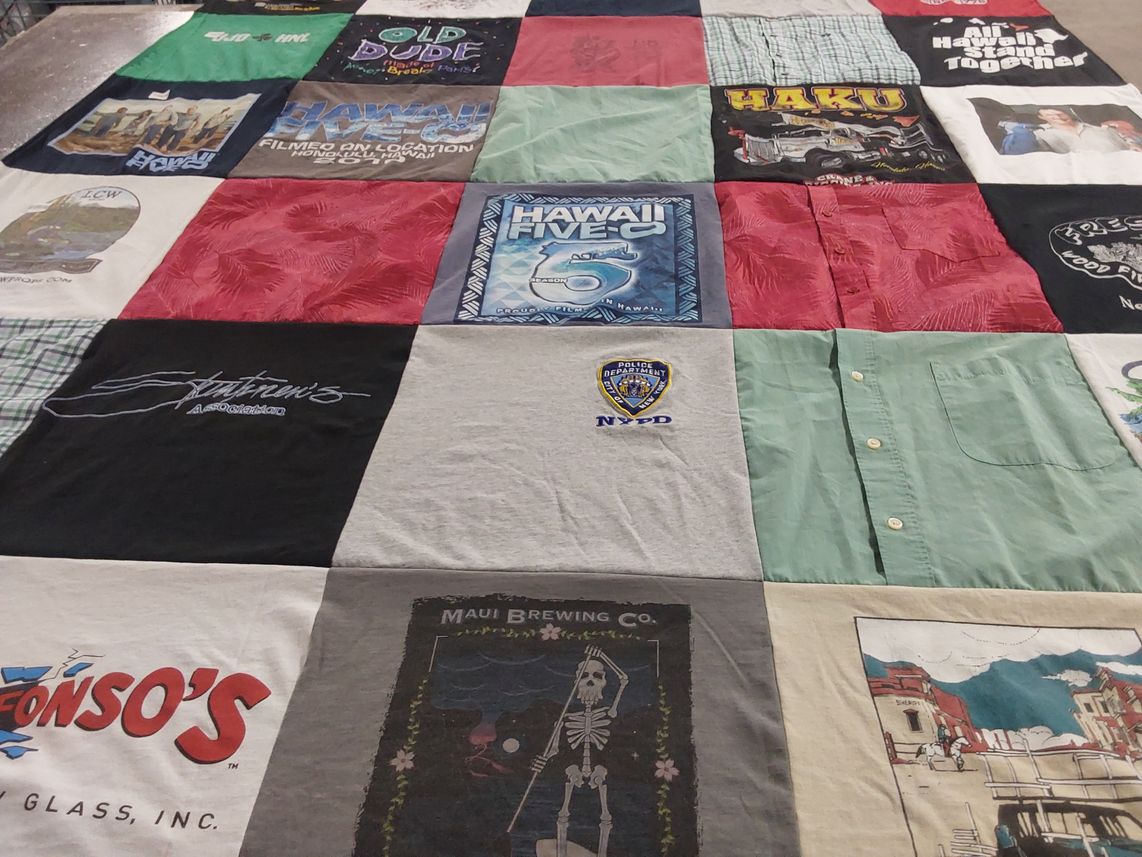 T-shirt quilt with travel, hawaii themes by Beverley from OR