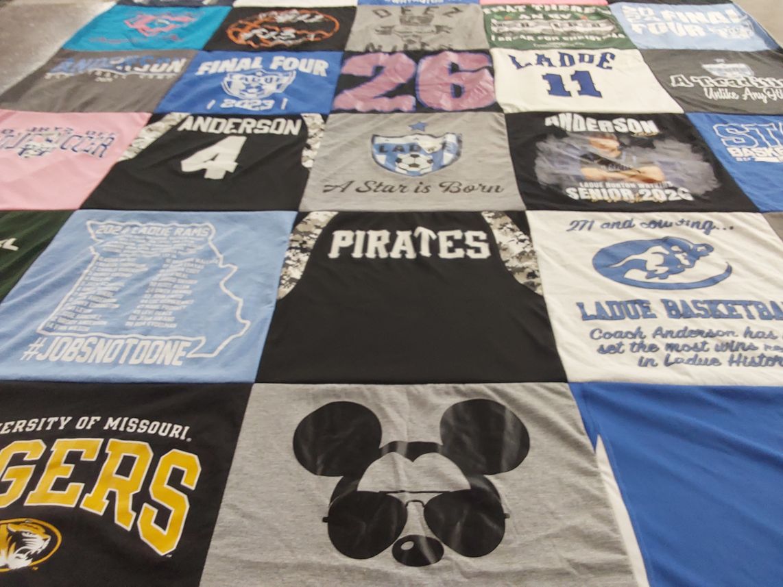 T-shirt quilt featuring ladue high school basketball, lade rams by Danna from MO
