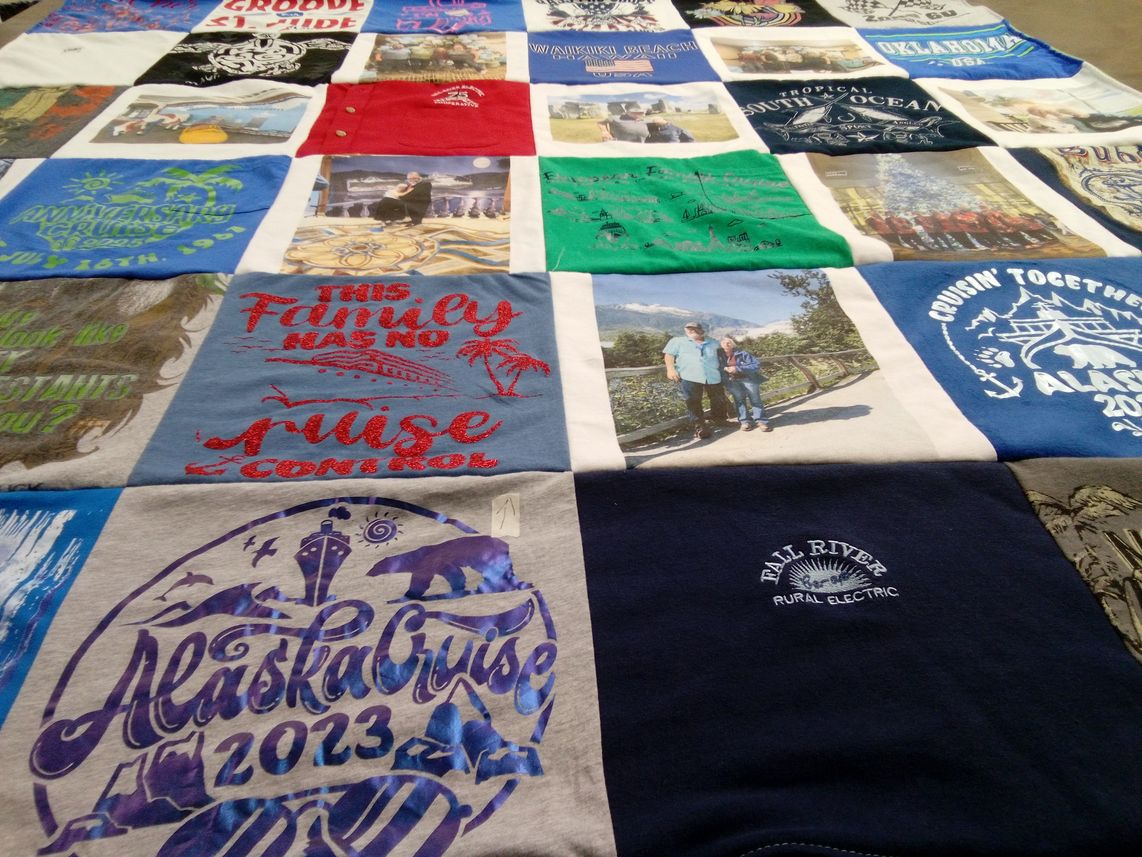 T-shirt quilt with travel, cruising themes by NIKKI from ID