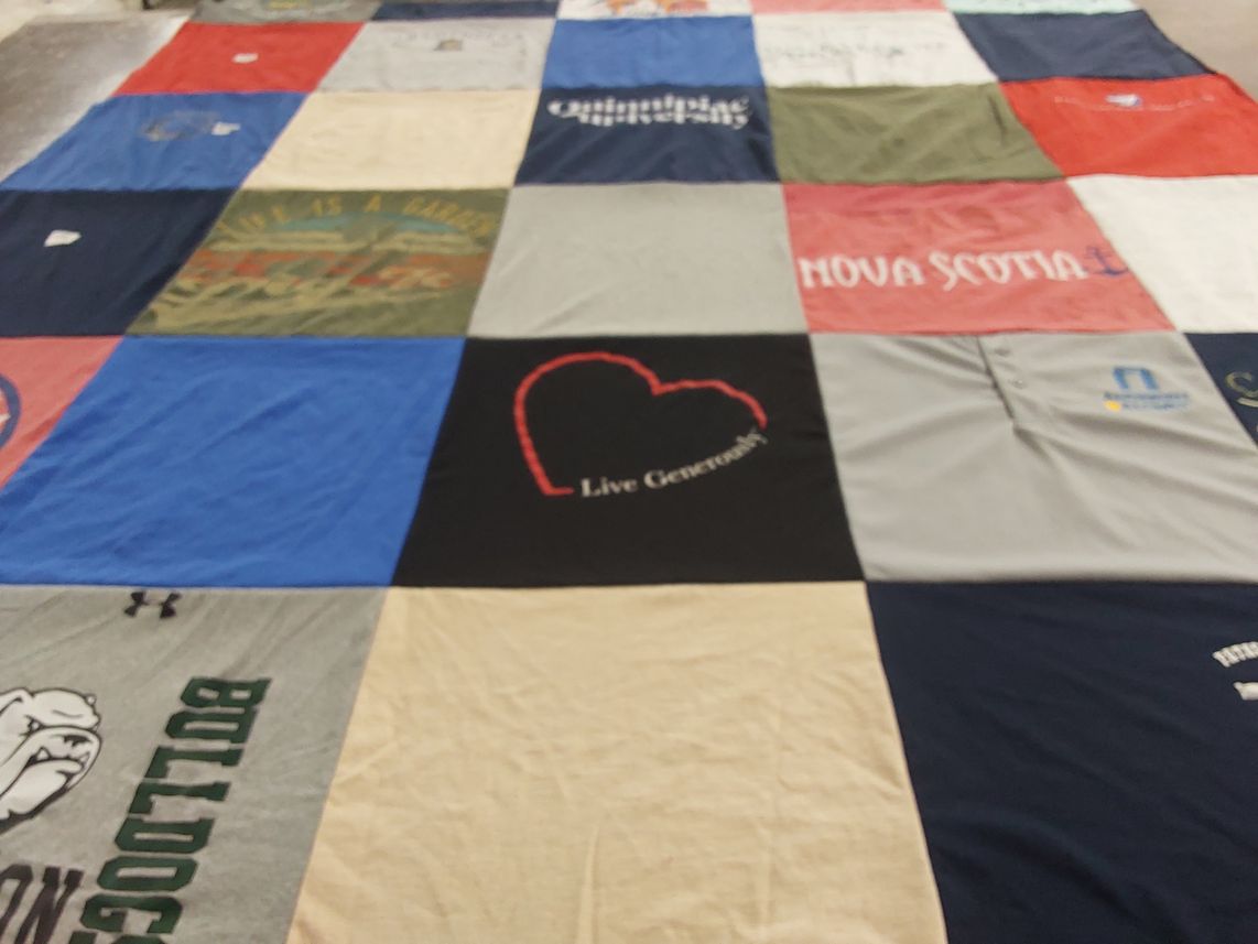 T-shirt quilt featuring bulldogs by Ellen from CT