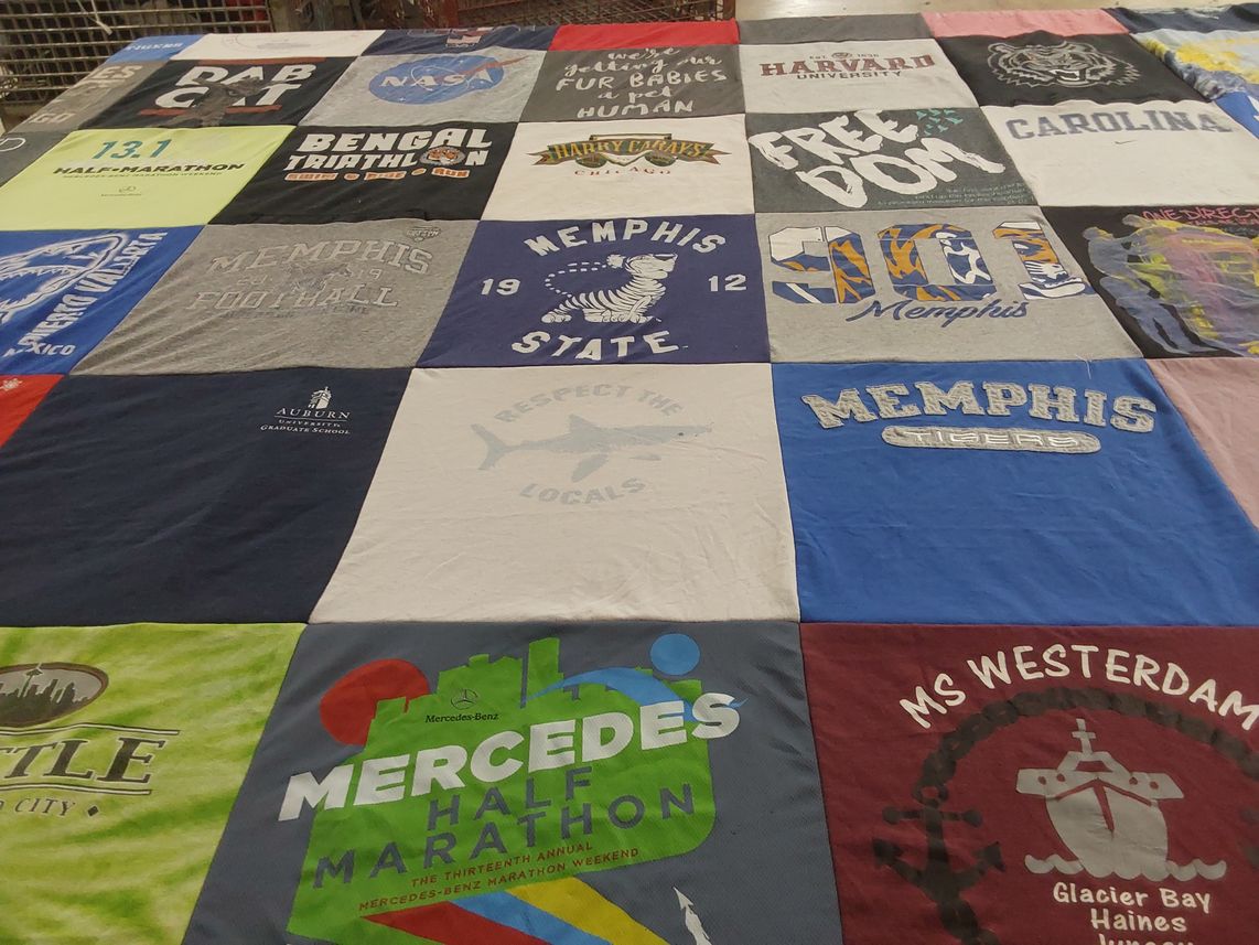 T-shirt quilt featuring memphis tigers by Lauren from ID