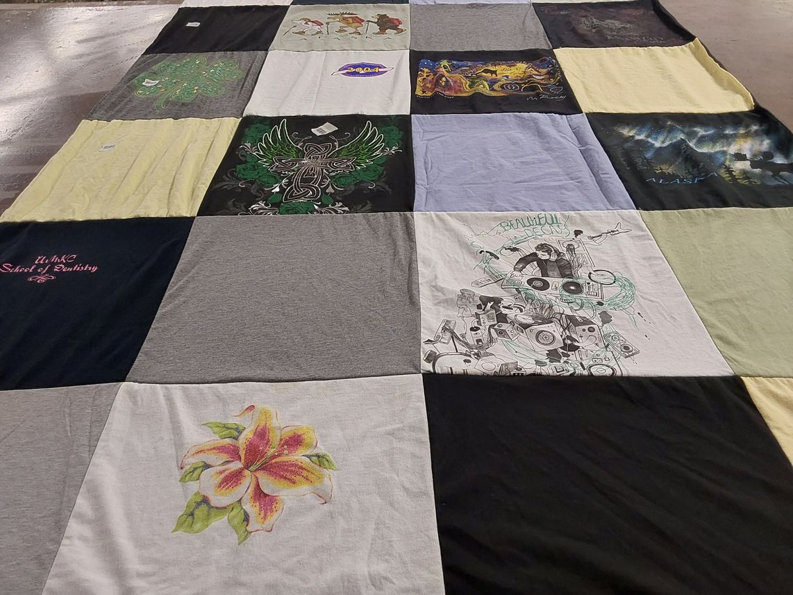 T-shirt quilt from tufts university by Connie from MO