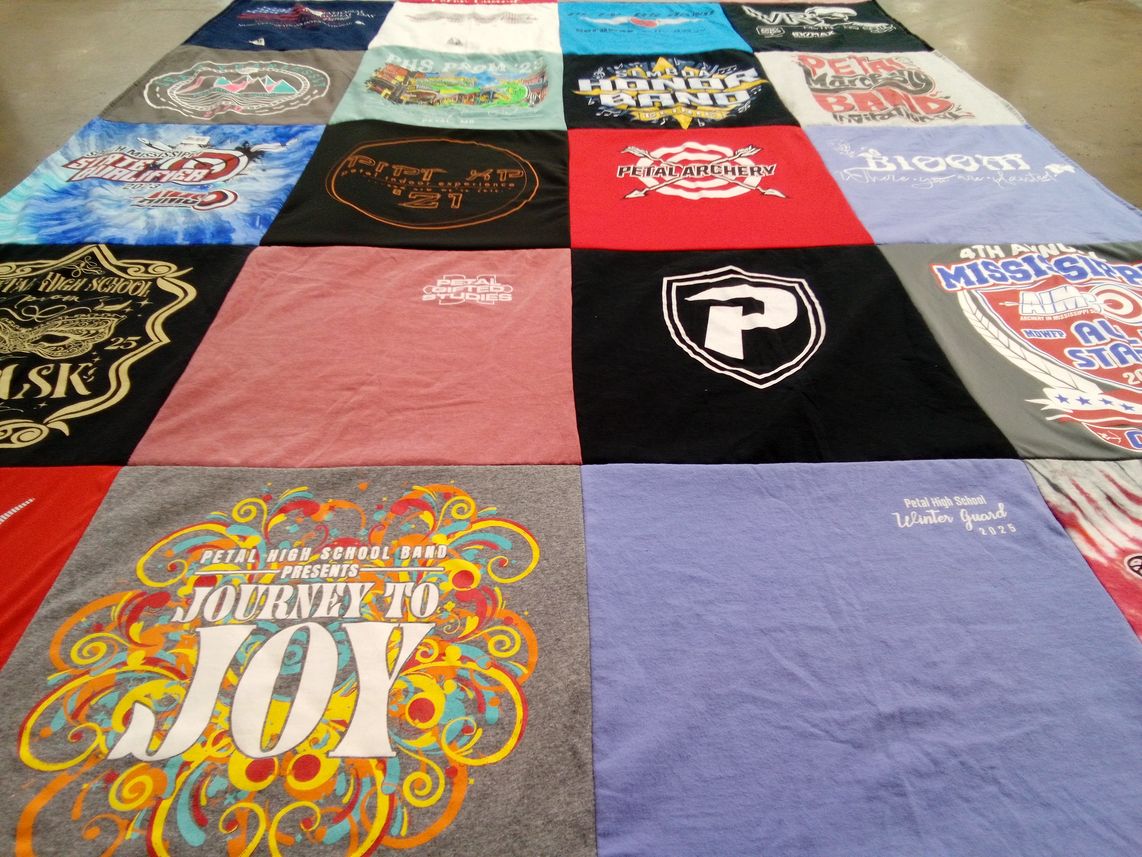 T-shirt quilt from petal high school by Michal from MS