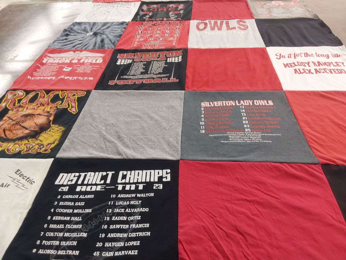T-shirt quilt featuring silverton lady owls by Diana from TX