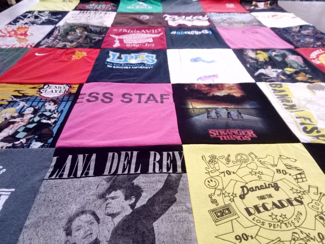 T-shirt quilt from los penas university by Roberta from CA
