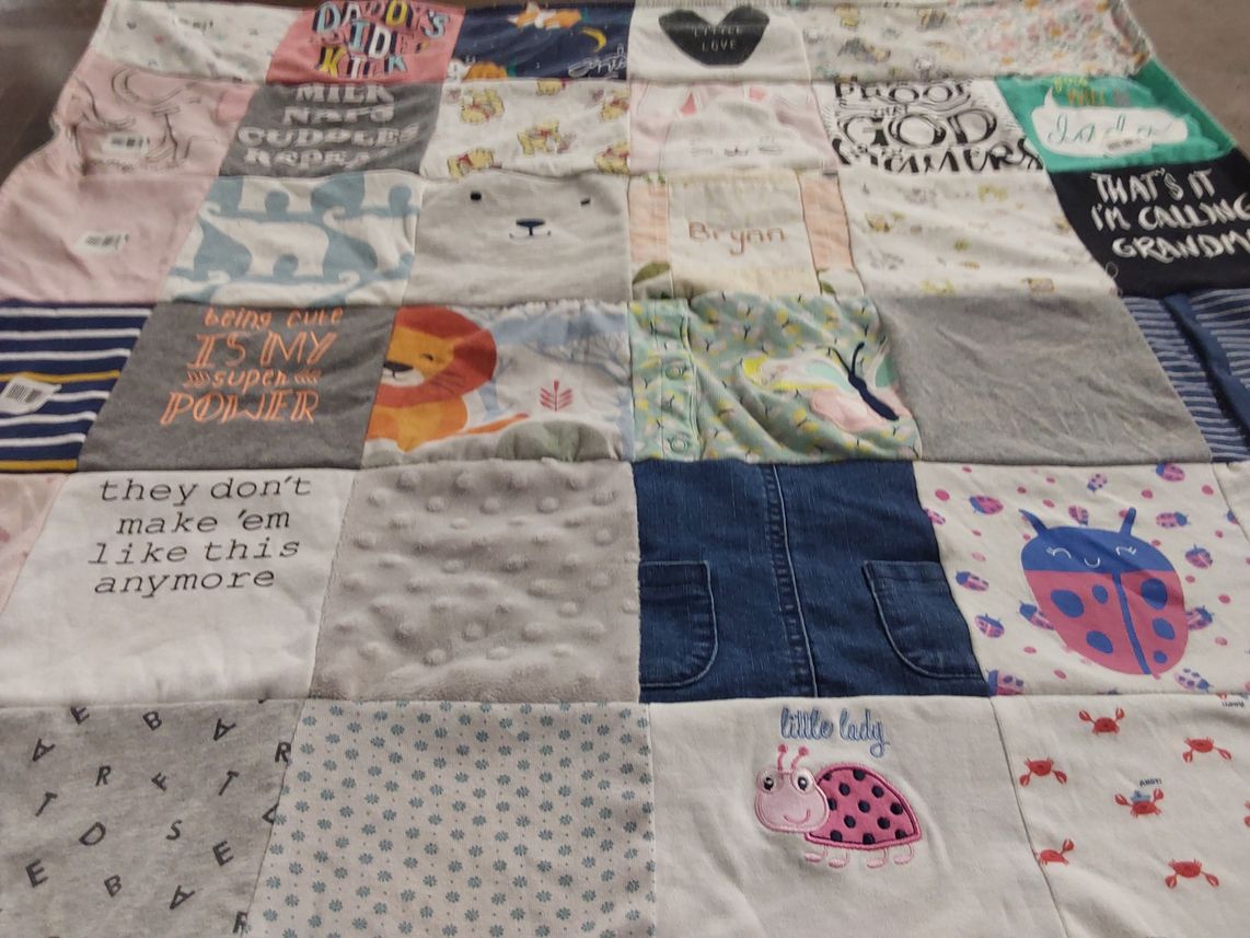 T-shirt quilt with family, parenting themes by Janelle from MD
