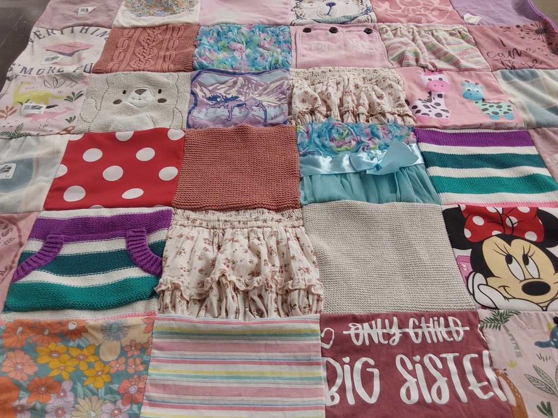 T-shirt quilt with animals, flowers themes by Hannah from VA