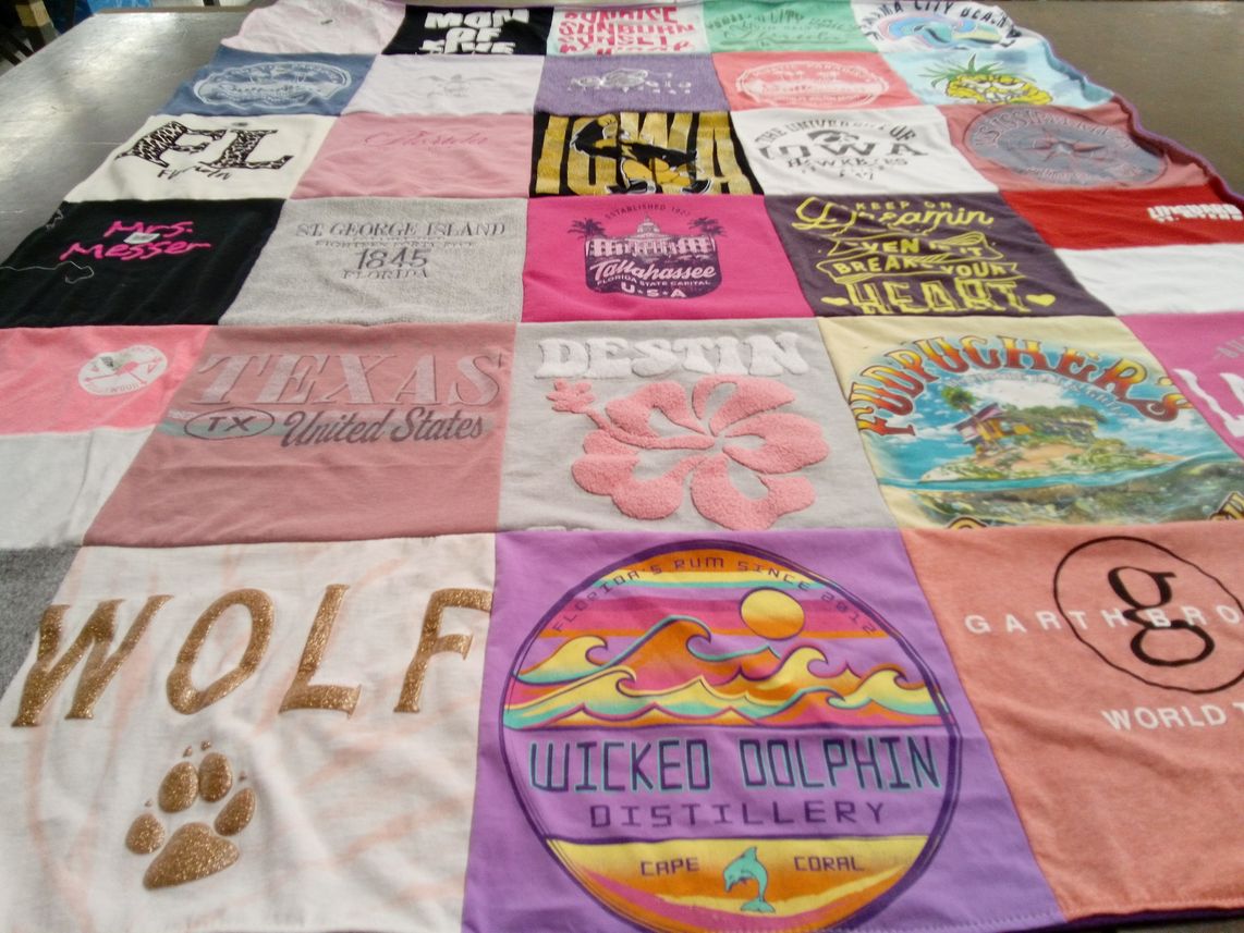 T-shirt quilt with traveling, beaches themes by Nicole from IA