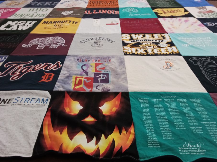 T-shirt quilt featuring detroit tigers by Sapna from TX