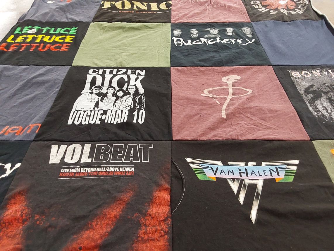 T-shirt quilt with music, bands themes by Benjamin from WA