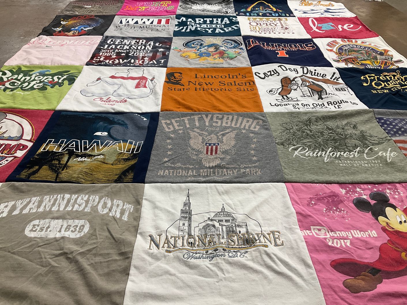 T-shirt quilt from university of illinois by Kathleen from IL