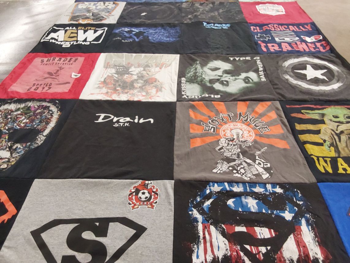 T-shirt quilt with star wars, superheroes themes by Joseph from OH