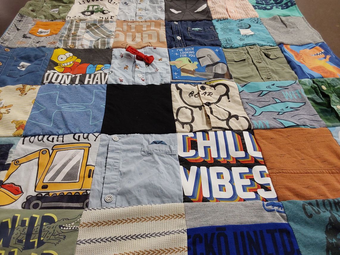 T-shirt quilt with cartoons, animals themes by Dave from AZ