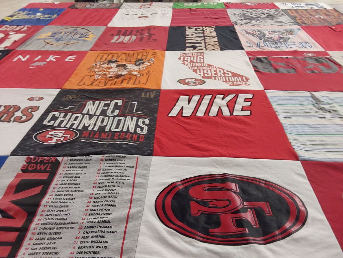 T-shirt quilt featuring san francisco 49ers by Tatania from CA