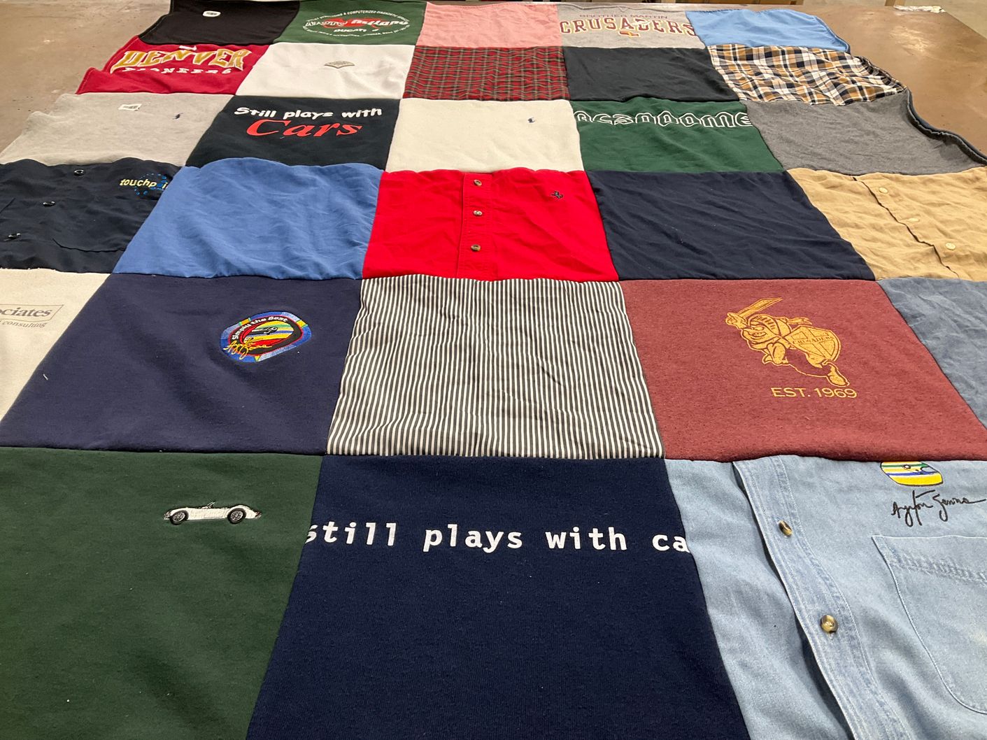 T-shirt quilt with cars themes by Katie from AL