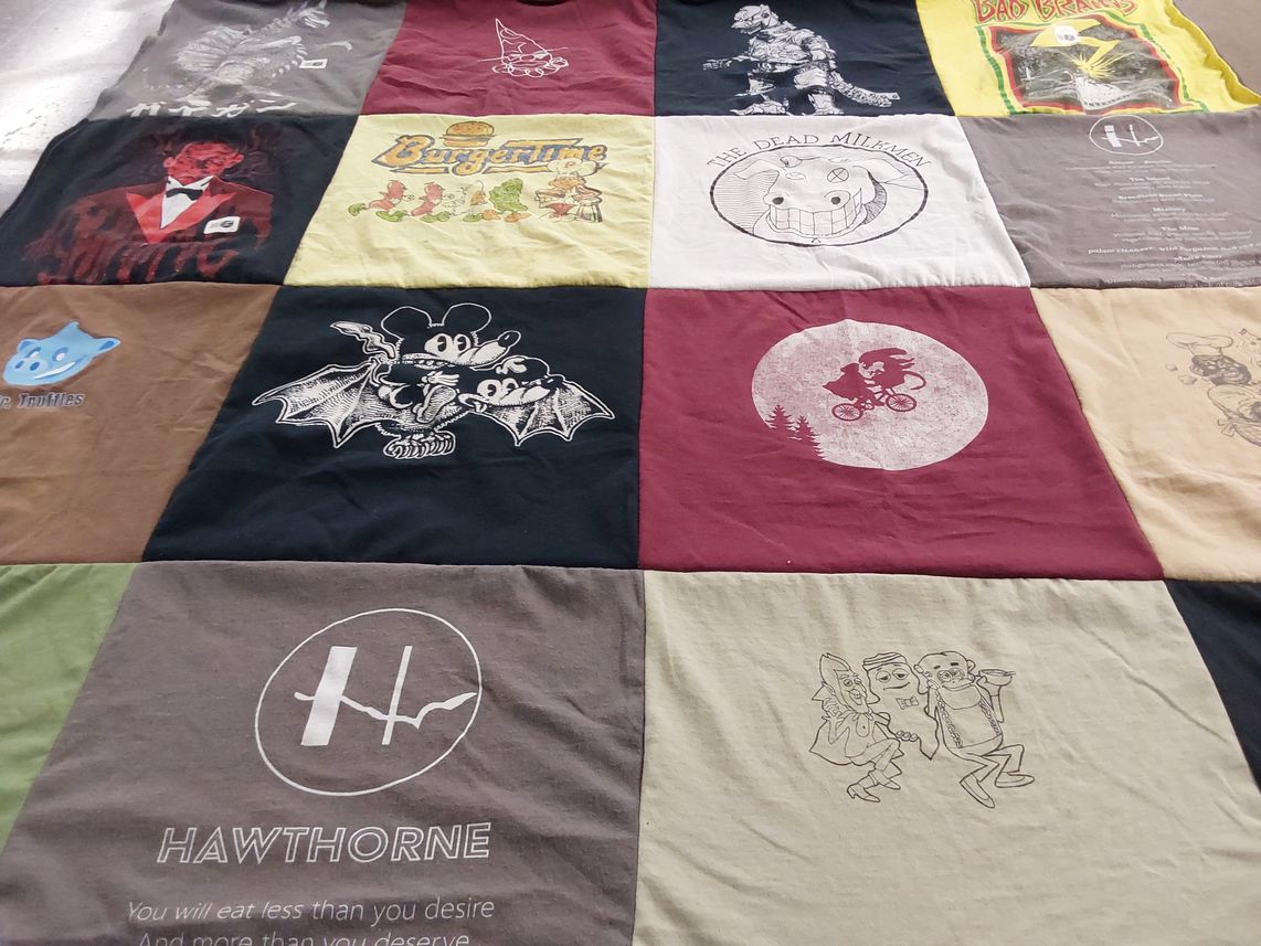 T-shirt quilt with animation, comics themes by eric from NY