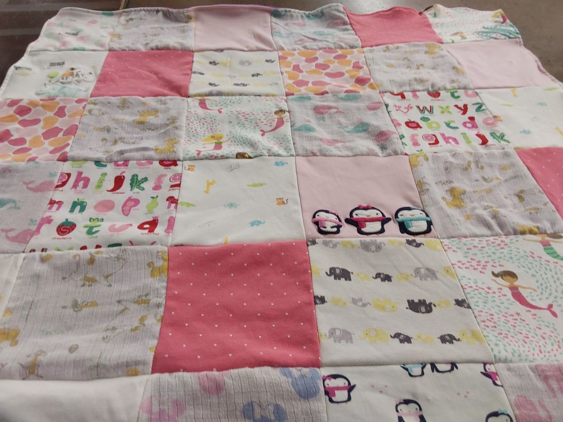 T-shirt quilt with children, animals themes by Diane from FL