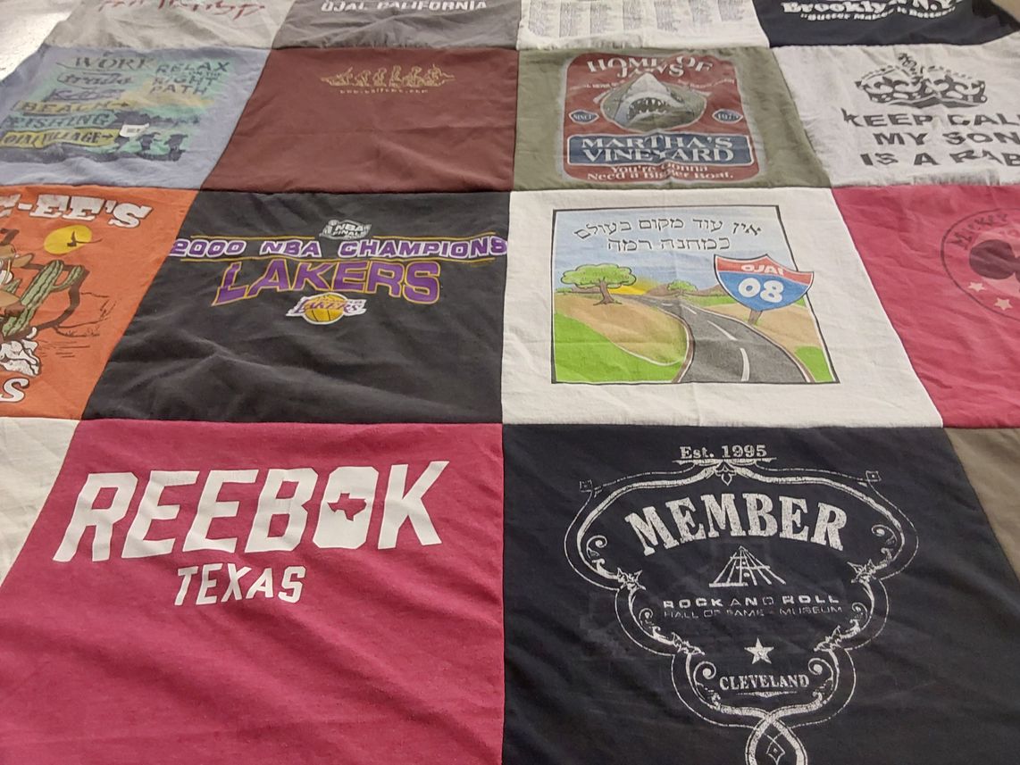 T-shirt quilt featuring .lakers by DORENE from TX