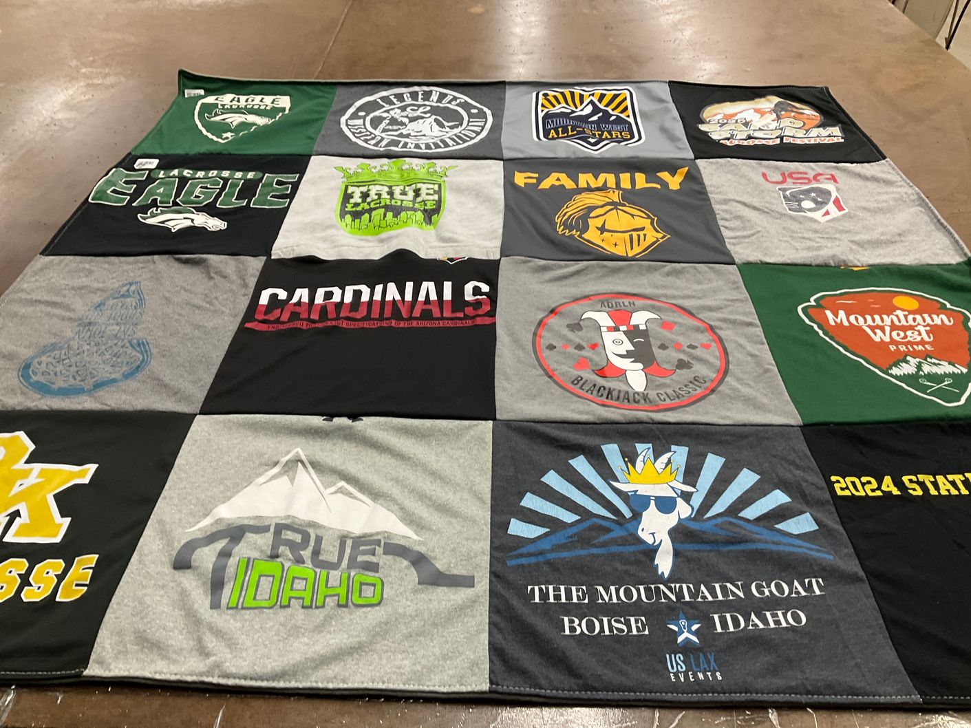 T-shirt quilt featuring cardinals by Jen from ID
