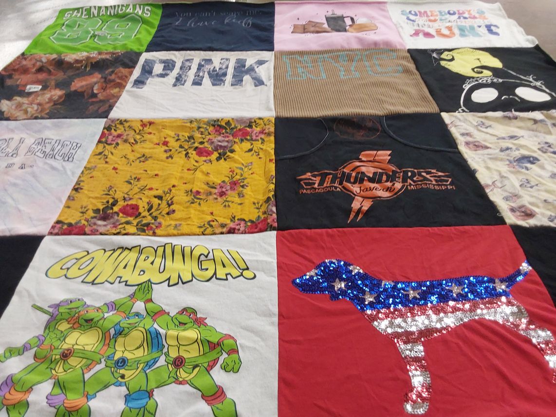 T-shirt quilt with humor, pets themes by April from MS