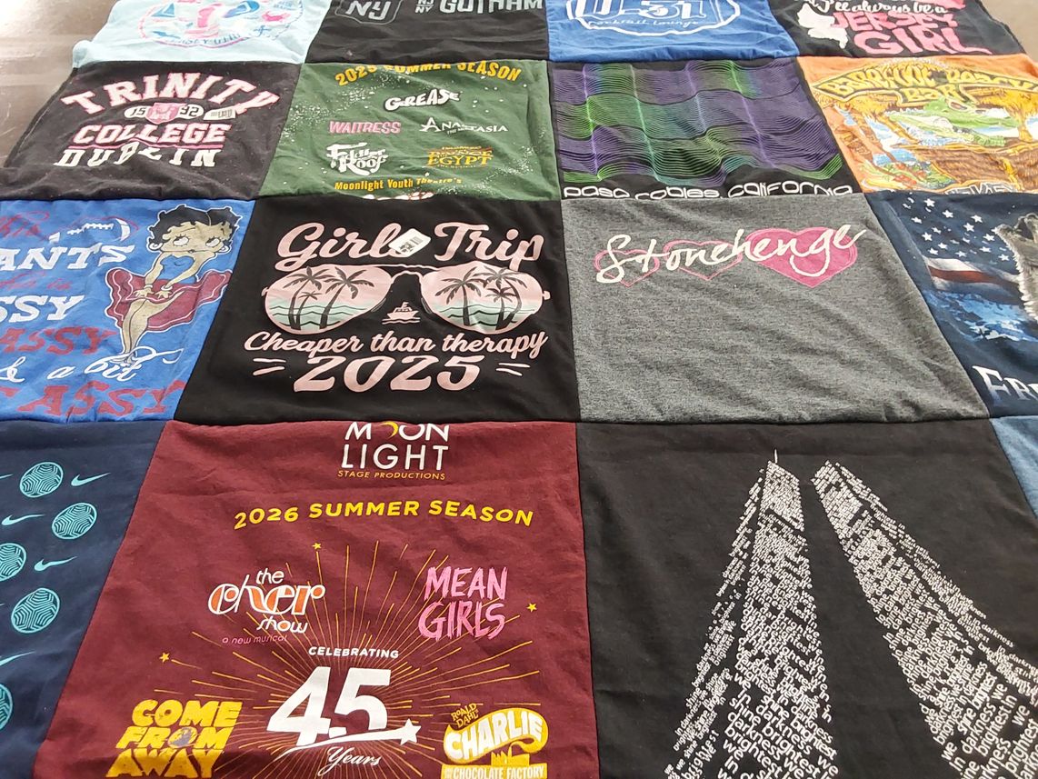 T-shirt quilt from trinity college dublin by Eileen from CA